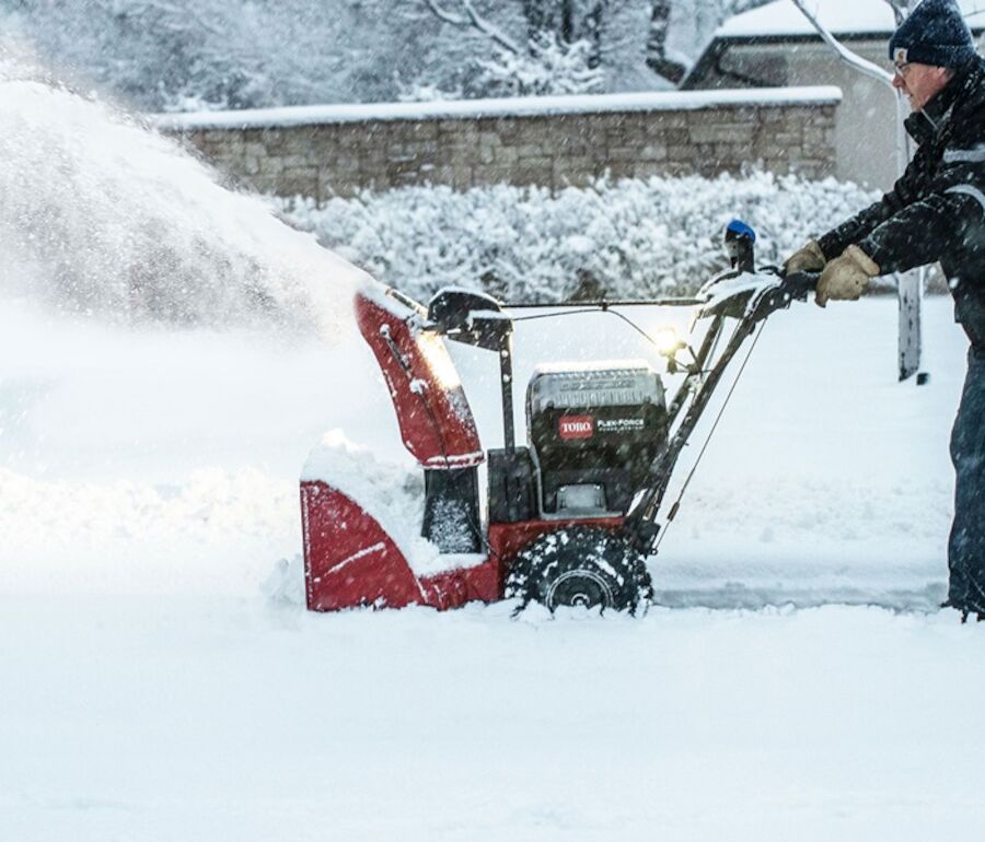 Toro 26 in. (66 cm) Power Max® 826 OAE Two-Stage Gas Snow Blower (37799)